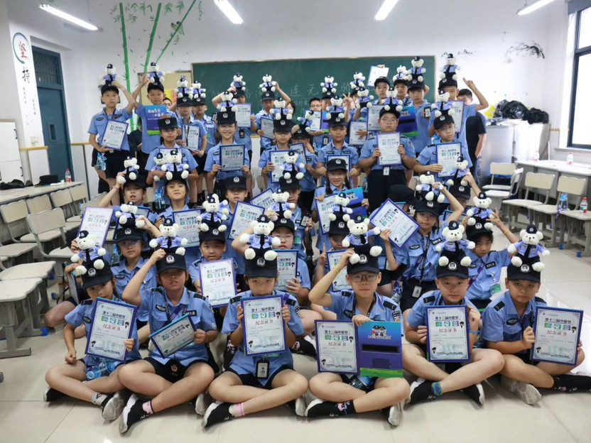 某公安局少年警校小警服定制